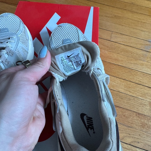 Nike V2K Run shoes - Picture 5 of 8